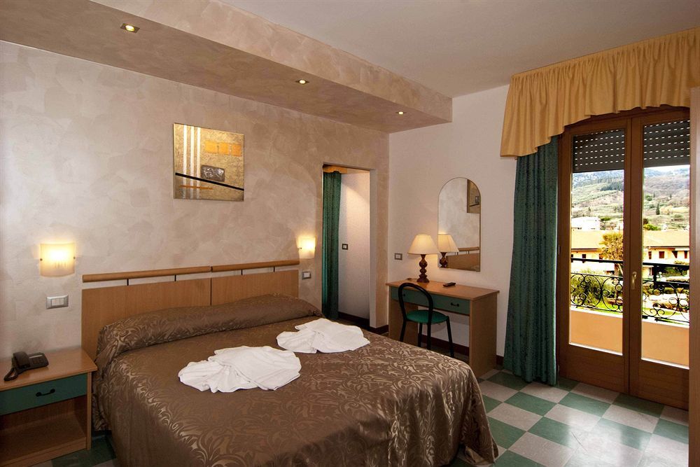 Hotel Italia Garda  Exteriér fotografie